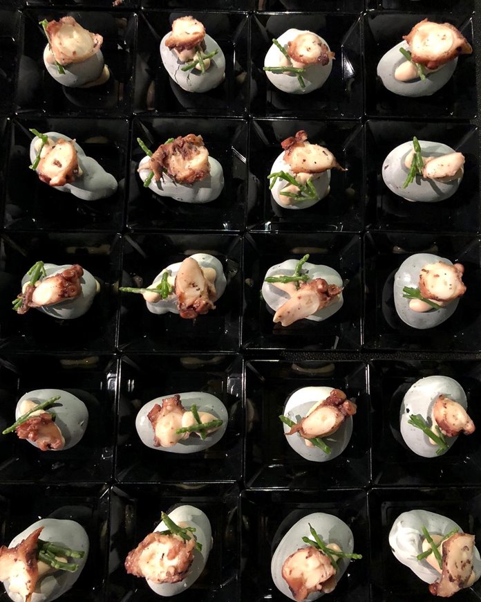 Twist 90 ml czarne miseczki deserki PS, 25 szt