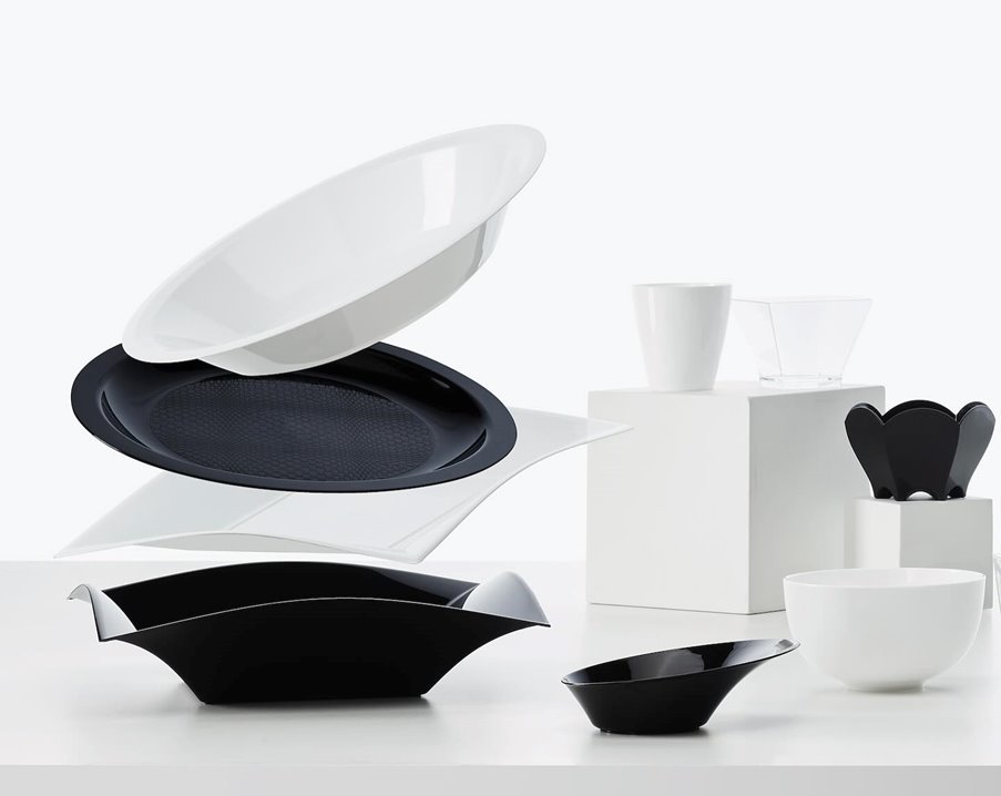 Czarny talerz plastikowy Płytki ZMYWARKA