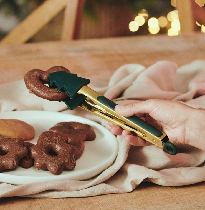 Złote szczypce do serwowania potraw