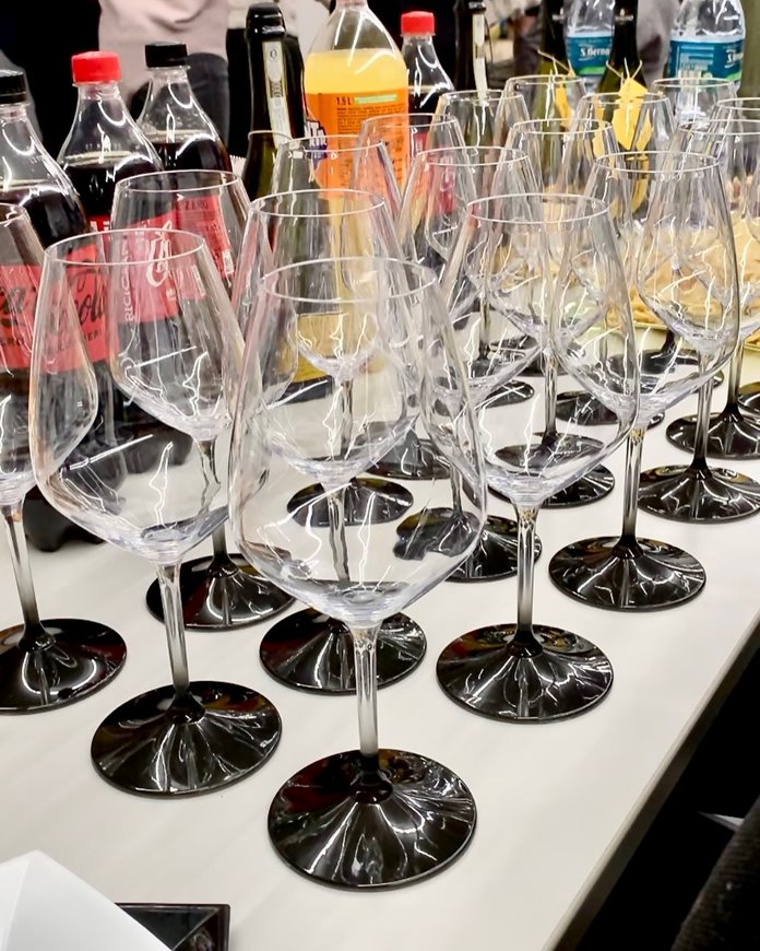 Kieliszek szklanka do napojów wielorazowa czarny