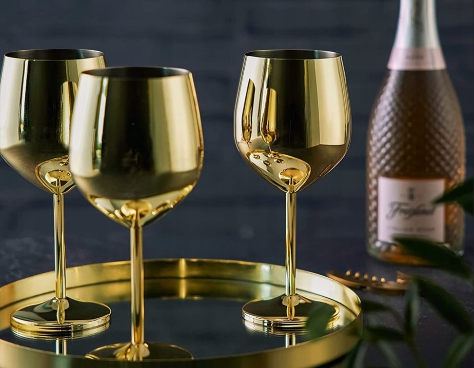 Złoty stalowy kieliszek do wina Nietłukący