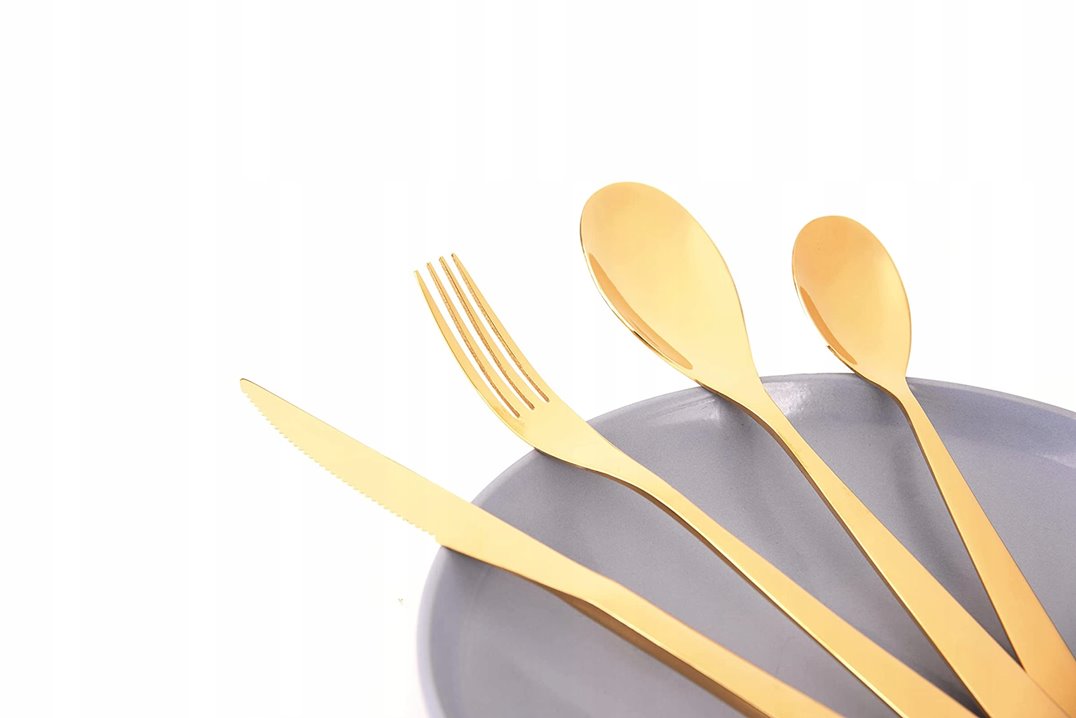 Komplet sztućców 30 el. dla 6 osób złote sztućce w opakowaniu prezentowym