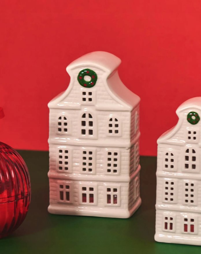 Domek biały dekoracyjny  WYSOKI