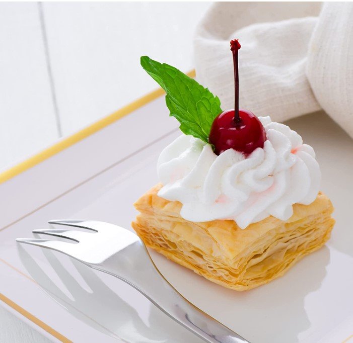 Talerze wielorazowe kwadratowe 10 sztuk