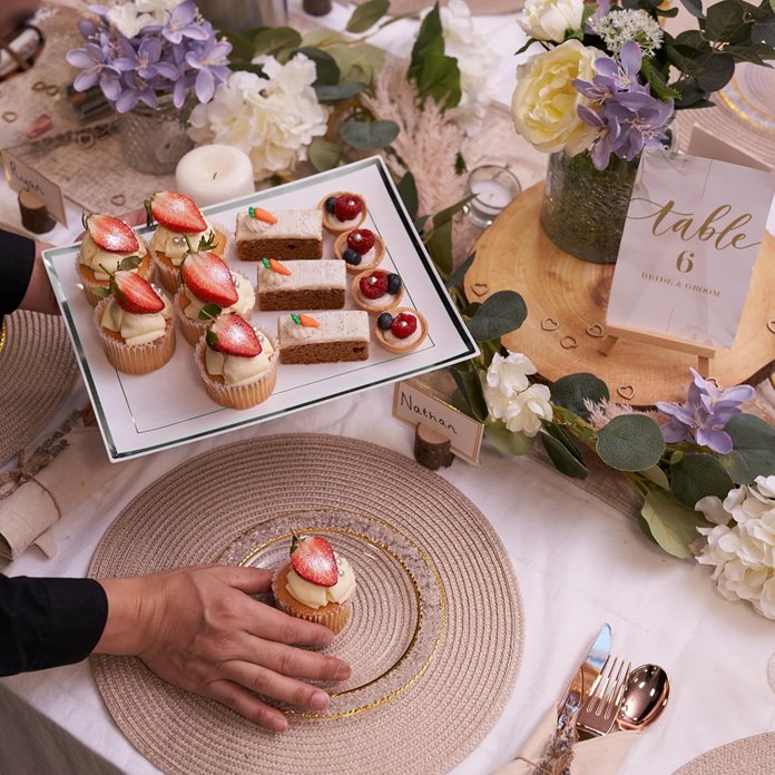 Talerze plastikowe wielorazowe młotkowane 10szt