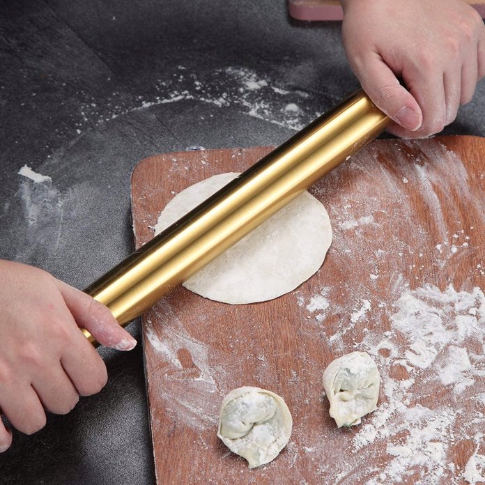 Złoty wałek do ciasta kuchenny 42 cm stalowy pizza