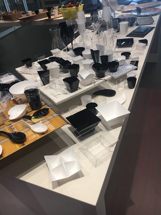 Twist 90 ml czarne miseczki deserki PS, 25 szt