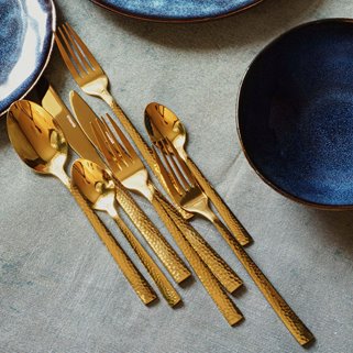 Złote sztućce młotkowane dla 6 osób eleganckie duży zestaw pudełko