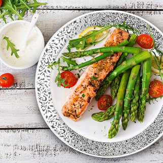 Talerze wielorazowe obiadowe srebrne 10 sztuk