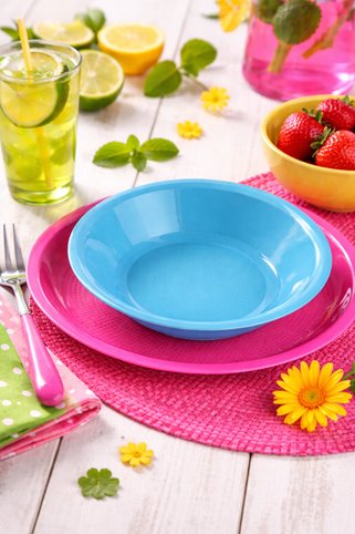 talerze niebieskie głębokie plastiowe