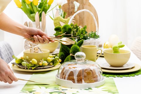 Złote sztućce zestaw z chochlą i łopatką 4 os.