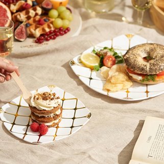 Plastikowe talerze wielorazowe złote 5 szt. DUŻE obiadowe 25 cm