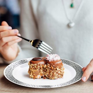 Talerze wielorazowe deserowe srebrne 10 sztuk