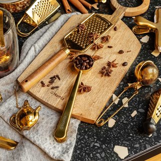 Zaparzacz do herbaty Homla złoty